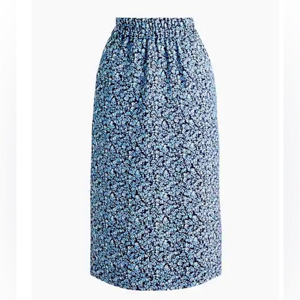 Pull-on skirt
